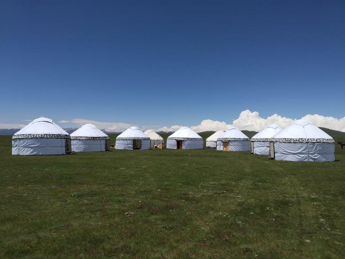 Yurt Camp Muras In Song Kol Lake Hotel Kochkorka Exterior foto